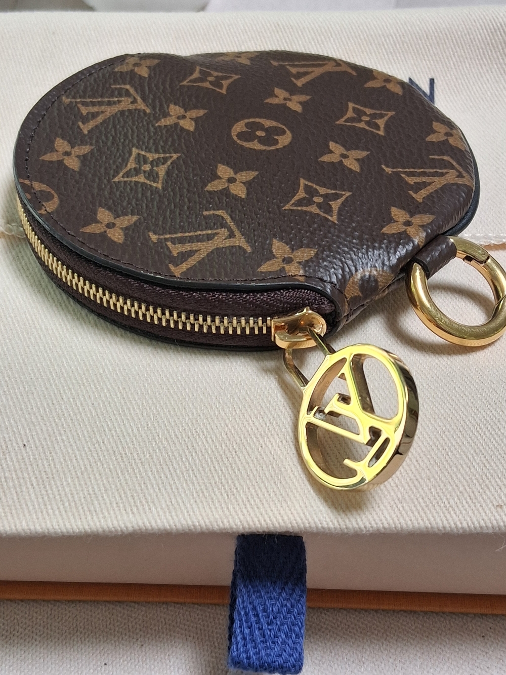 Louis Vuitton Coin Pouch from Trio Pouch Set. Cert of Authenticity Included